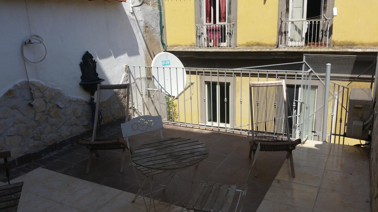 Residenza Il Castello Hotel Napels Buitenkant foto