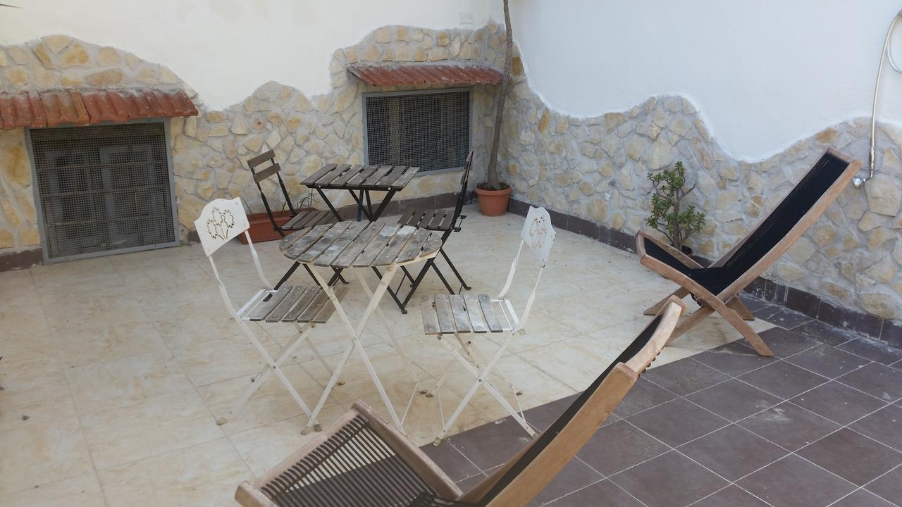 Residenza Il Castello Hotel Napels Buitenkant foto